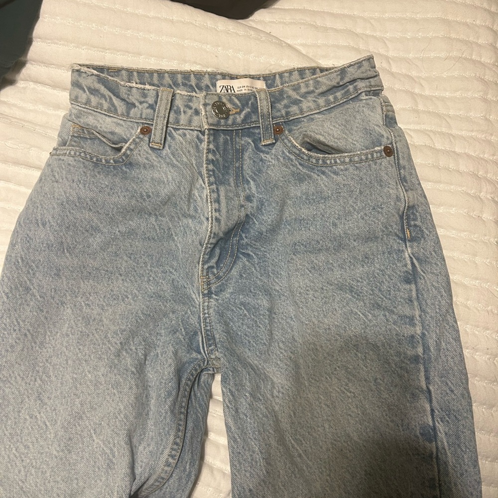 Zara Light Wash Denim Jeans Size 2